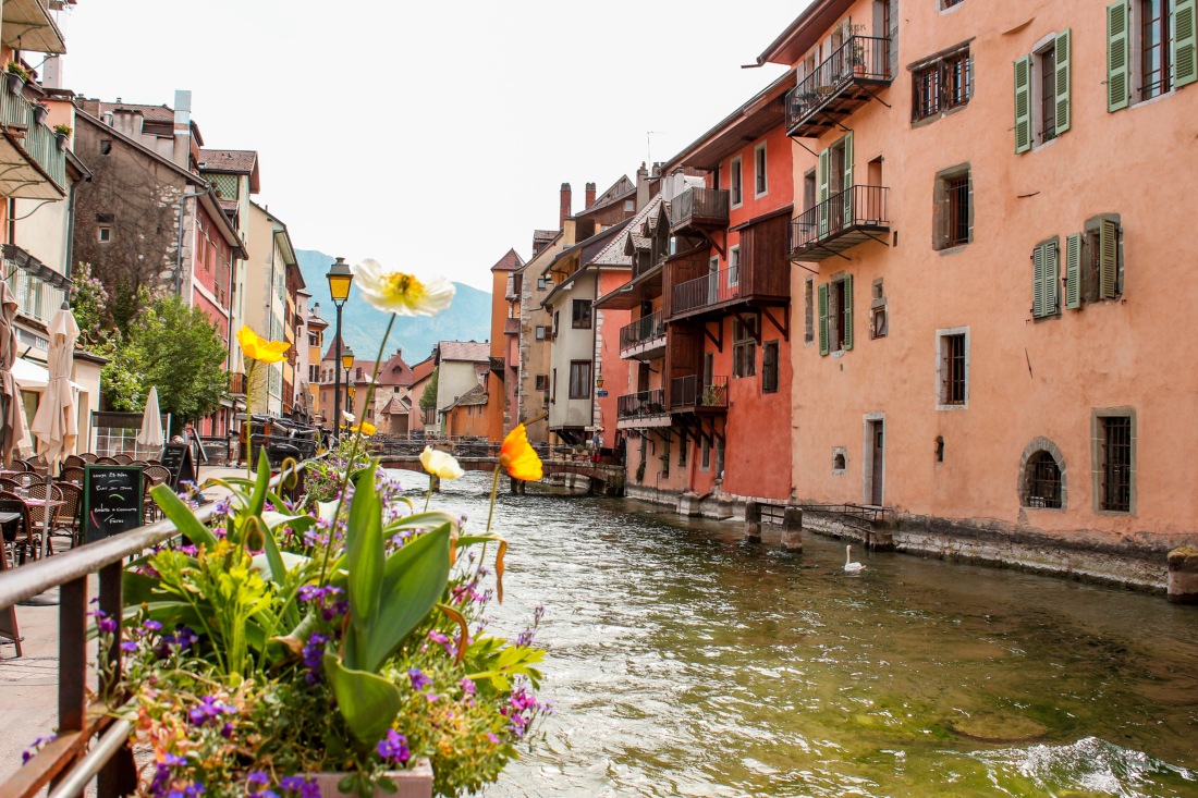 annecy old town