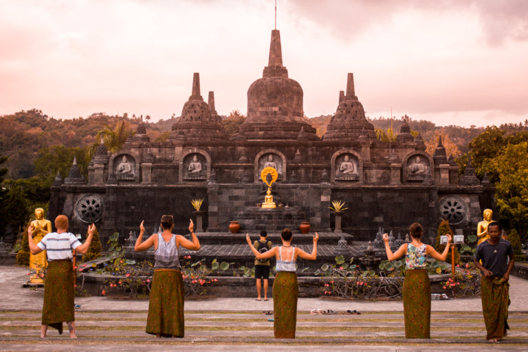 INDONESIA TRAVEL GUIDE - The Global Eyes | Inspiring You Through Stories